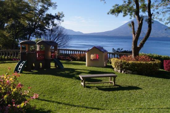 Sky View Atitlan Lake Suites - Free Breakfast Supplies Панахачел Екстериор снимка