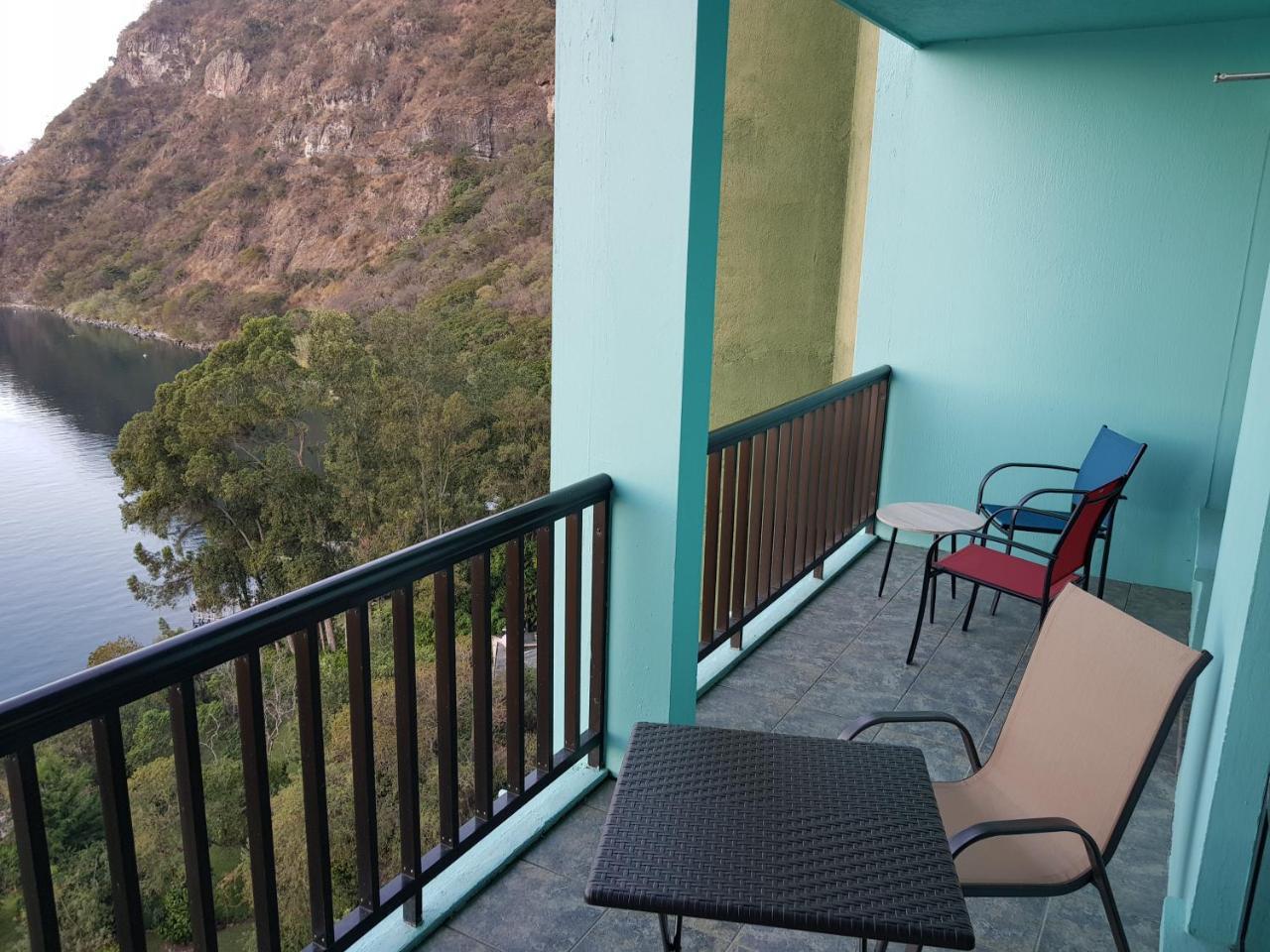 Sky View Atitlan Lake Suites - Free Breakfast Supplies Панахачел Екстериор снимка